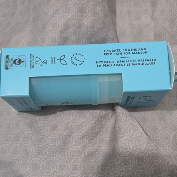 ELF Blue Makeup Primer for a Flawless Finish - Picture 3 of 5